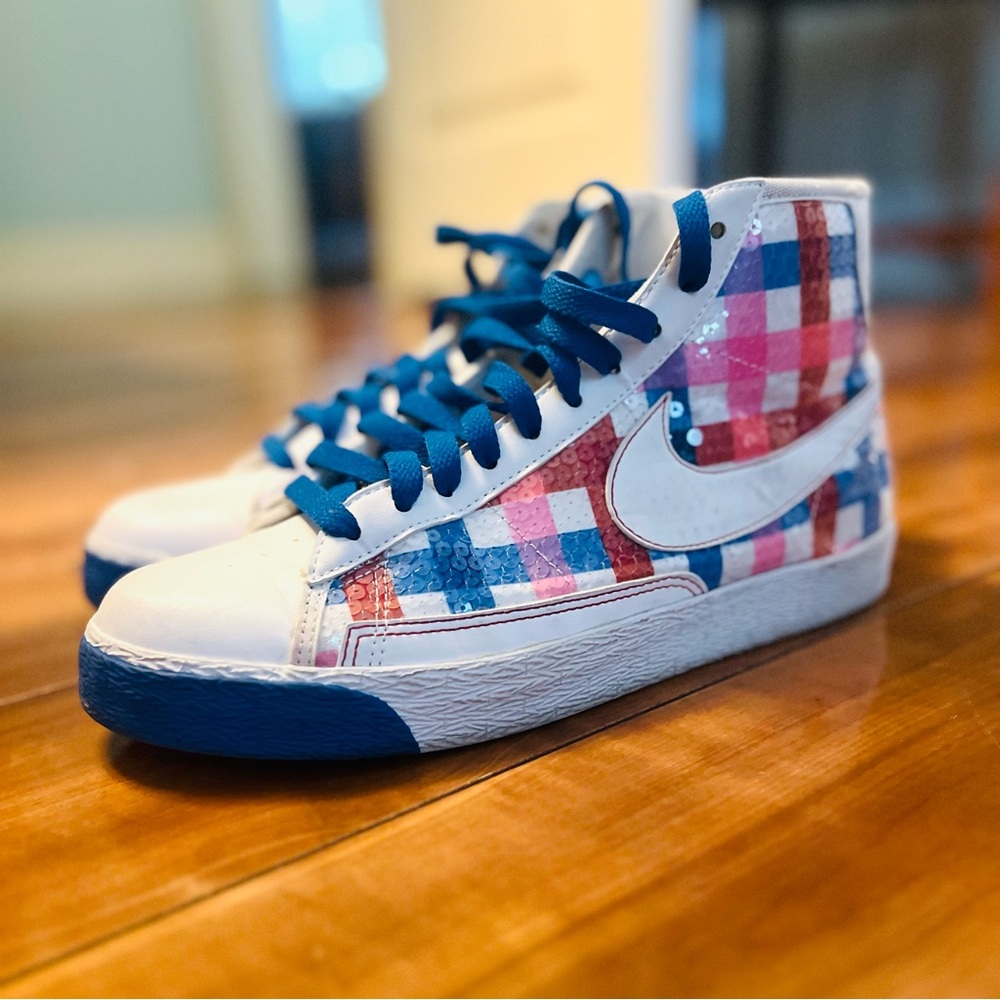 Nike Women's High-Top Sneakers in Blue, Pink, Red, White Plaid - Picture 3 of 16